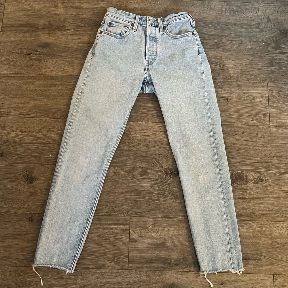 Women’s Levi’s 501 S Skinny Light-wash Jeans, size 24